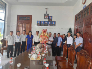 Đồng Phú: Thăm, chúc mừng giáng sinh Giáo họ Tân Điền và Giáo xứ Tân Lập