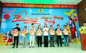 Công đoàn xã Đồng Phú tổ chức chương trình “Tết sum vầy- Xuân ơn Đảng” năm 2026