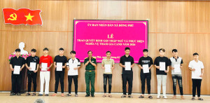 ĐỒNG PHÚ:TRAO QUYẾT ĐỊNH GỌI CÔNG DÂN NHẬP NGŨ NĂM 2026