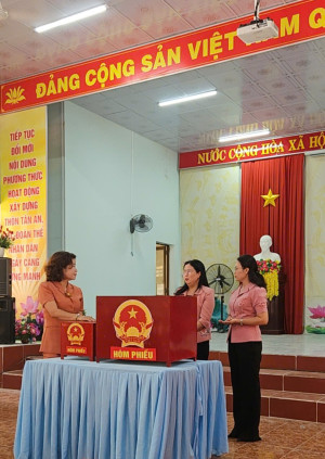 Đoàn kiểm tra số 06 kiểm tra công tác bầu cử tại xã Đồng Phú