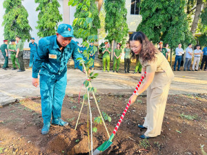 Phường Đồng Phú phát động “Lễ trồng cây đời đời nhớ ơn Bác Hồ” năm 2026