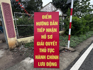 Hiệu quả bước đầu từ mô hình “Giải quyết thủ tục hành chính lưu động” tại phường Đồng Phú