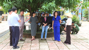 Phường Đồng Phú kiểm tra cơ sở vật chất các trường học chuẩn bị năm học mới 2026 - 2027