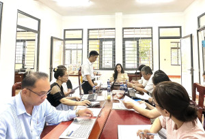 giám sát y tế