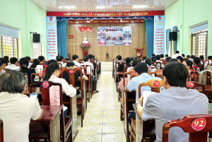 Đồng Tâm tham dự tập huấn ứng dụng "Sổ tay đảng viên điện tử"