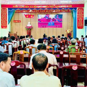 Đảng bộ xã Đồng Tâm tổ chức xem truyền hình trực tiếp Lễ Khai mạc Đại hội đại biểu toàn quốc lần thứ XIV của Đảng