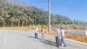 Lãnh đạo xã Đồng Tâm kiểm tra công tác giải phóng mặt bằng dự án cao tốc Bắc – Nam phía Tây