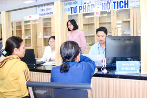 UBND xã Đồng Tâm tiếp và làm việc với Đoàn giám sát của Ban Thường trực UBMTTQ Việt Nam xã về kết quả triển khai thực hiện nhiệm vụ chuyển đổi số trên địa bàn xã