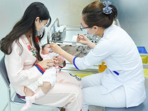 Tăng cường tiêm chủng và chủ động phòng, chống bệnh bại liệt trên địa bàn tỉnh