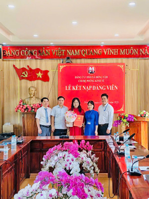 Chi bộ Phòng Kinh tế xã Đồng Tâm tổ chức Lễ kết nạp đảng...