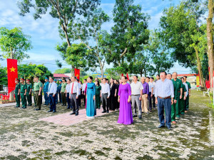 Xã Đồng Tâm tổ chức lễ dâng hoa, dâng hương tưởng niệm các anh hùng liệt sĩ nhân dịp kỷ niệm 81 năm cách mạng tháng tám và quốc khánh 02/9