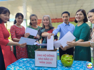 TRƯỜNG TIỂU HỌC TIẾN THÀNH QUYÊN GÓP GẦN 90 TRIỆU ĐỒNG HỖ TRỢ ĐỒNG BÀO MIỀN BẮC KHẮC PHỤC HẬU QUẢ BÃO LŨ