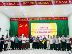 LỄ TRAO QUYẾT ĐỊNH HỢP NHẤT HỘI KHUYẾN HỌC, HỘI CHỮ THẬP ĐỎ
