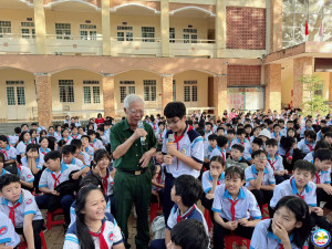 KỂ CHUYỆN TRUYỀN THỐNG – TỰ HÀO 81 NĂM QUÂN ĐỘI NHÂN DÂN VIỆT NAM