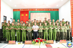 CÔNG AN PHƯỜNG ĐỒNG XOÀI TỔNG KẾT CÔNG TÁC NĂM 2025: CHỦ...