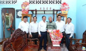 PHƯỜNG ĐỒNG XOÀI TỔ CHỨC CÁC ĐOÀN CÔNG TÁC THĂM, CHÚC TẾT NGUYÊN ĐÁN BÍNH NGỌ 2026 NHÂN KỶ NIỆM 96 NĂM NGÀY THÀNH LẬP ĐẢNG CỘNG SẢN VIỆT NAM