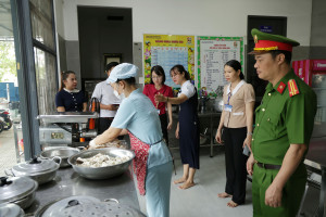 PHƯỜNG ĐỒNG XOÀI TĂNG CƯỜNG KIỂM TRA AN TOÀN THỰC PHẨM TRONG “THÁNG HÀNH ĐỘNG VÌ AN TOÀN THỰC PHẨM” NĂM 2026