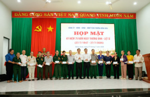 Phường Đồng Xoài trang trọng tổ chức các hoạt động tri ân nhân kỷ niệm 79 năm Ngày Thương binh - Liệt sĩ