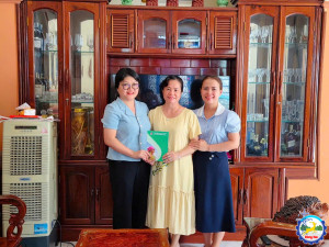 Phòng giao dịch NHCSXH Bình Phước tổ chức hoạt động tri ân nhân kỷ niệm 79 năm Ngày Thương binh - Liệt sĩ