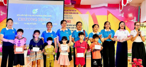Hội LHPN phường Đồng Xoài: Ra mắt mô hình “Mẹ đỡ đầu- Kết...