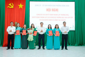 Đồng Xoài công bố các quyết định thành lập trường học và công tác nhân sự sau sắp xếp