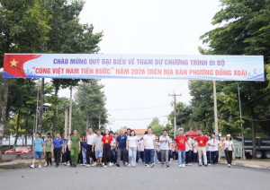 Đồng Xoài: 500 người hòa nhịp bước, lan tỏa tinh thần “cùng Việt Nam tiến bước”