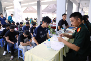 Phường Đồng Xoài tổ chức sơ tuyển công dân thực hiện nghĩa vụ quân sự và nghĩa vụ tham gia Công an nhân dân năm 2027