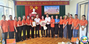 Phường Đồng Xoài ra mắt Câu lạc bộ “Vòng tay yêu thương”