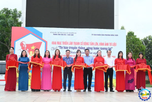 Phường Đồng Xoài: Khai mạc Triển lãm tranh cổ động và hình ảnh tư liệu kỷ niệm 80 năm Cách mạng Tháng Tám, Quốc khánh 2/9