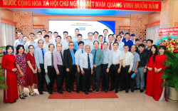 Tiến sĩ Lâm Thành Hiển làm Chủ tịch Hội Tin học tỉnh