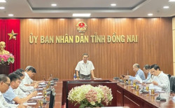 Đ/c Lê Trường Sơn - Phó Chủ tịch UBND tỉnh - Chủ trì Cuộc họp