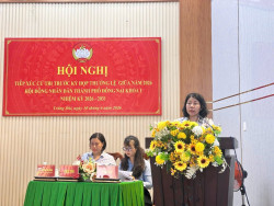 Đồng chí Hoàng Thị Bích Hằng - Chủ tịch Liên hiệp các Hội Khoa học và Kỹ thuật thành phố