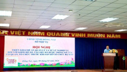 Ông Đặng Thanh Hoàng - Phó Giám đốc Sở Nội vụ phát biểu tại hội nghị