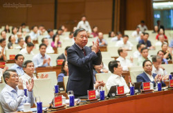 Tổng Bí thư, Chủ tịch nước Tô Lâm cùng các đồng chí lãnh đạo Đảng và Nhà nước, nguyên lãnh đạo Đảng và Nhà nước dự Hội nghị toàn quốc quán triệt và triển khai thực hiện Nghị quyết Hội nghị Trung ương 3 - Ảnh: VGP/Nhật Bắc