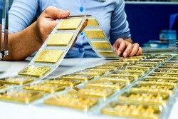 Thực hiện đúng quy định pháp luật trong việc kinh doanh và...