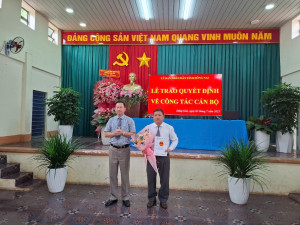 Công bố Quyết định của UBND tỉnh Đồng Nai về việc giao quyền Chủ tịch UBND phường Hàng Gòn