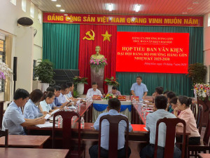 Đảng ủy phường Hàng Gòn tổ chức họp Tiểu ban văn kiện Đại hội đại biểu Đảng bộ phường Hàng Gòn lần thứ nhất, nhiệm kỳ 2025- 2030.