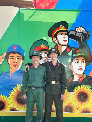 PHƯỜNG HÀNG GÒN HAI ANH EM RUỘT CÙNG TÌNH NGUYỆN LÊN ĐƯỜNG...