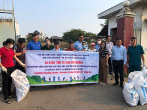 Ra quân dọn dẹp vệ sinh 2