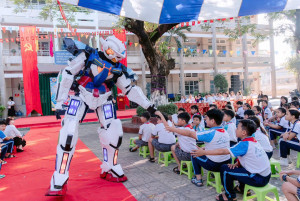 NGÀY HỘI TRƯNG BÀY SẢN PHẨM STEM/STEAM SÂN CHƠI BỔ ÍCH, KHƠI...