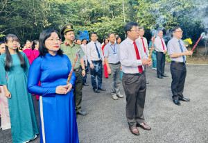 Phường Hố Nai dâng hương tưởng niệm các anh hùng liệt sĩ nhân kỷ niệm 81 năm Cách mạng Tháng Tám thành công và Quốc khánh 2/9