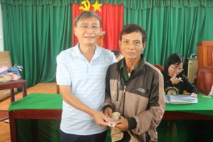 Hưng Phước: Trao quà kỷ niệm 80 năm Quốc khánh 2/9