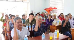 Hội nghị giới thiệu người ứng cử đại biểu HĐND xã tại ấp Bù Tam