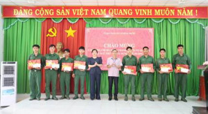 Xã Hưng Phước đón 24 quân nhân hoàn thành nghĩa vụ quân sự trở về địa phương