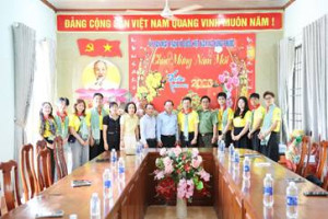 Xã Hưng Phước đón đoàn Trường Đại học KHXH&NV TP.HCM thực hiện chương trình “Xuân tình nguyện”