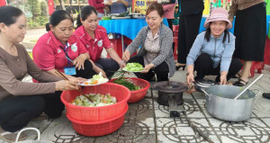 Hội LHPN xã Hưng Phước tích cực tham gia phục vụ nấu ăn tại hội trại  tòng quân năm 2026