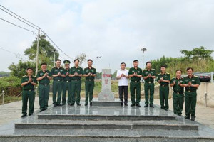 Lãnh đạo Bộ Chỉ huy Quân sự thành phố Đồng Nai thăm, động viên lực lượng tuyến biên giới Hưng Phước