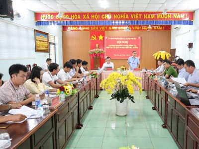 Xã Hưng Phước Đẩy mạnh cập nhật Sổ sức khỏe điện tử trên VNeID cho người lao động tại các doanh nghiệp