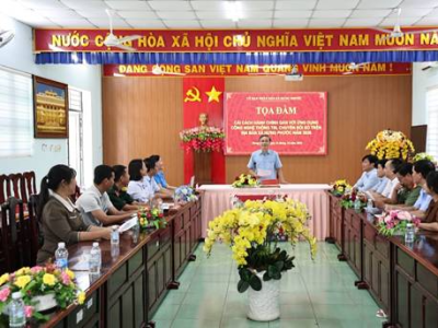 XÃ HƯNG PHƯỚC TỌA ĐÀM CẢI CÁCH HÀNH CHÍNH GẮN VỚI ỨNG DỤNG CÔNG NGHỆ THÔNG TIN, CHUYỂN ĐỔI SỐ