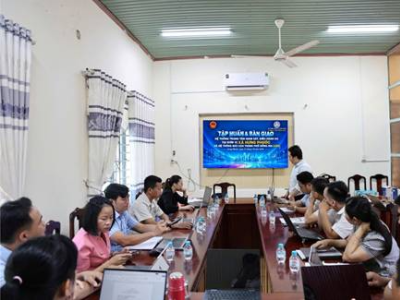XÃ HƯNG PHƯỚC TẬP HUẤN SỬ DỤNG HỆ THỐNG IOC, OC VÀ LRIS